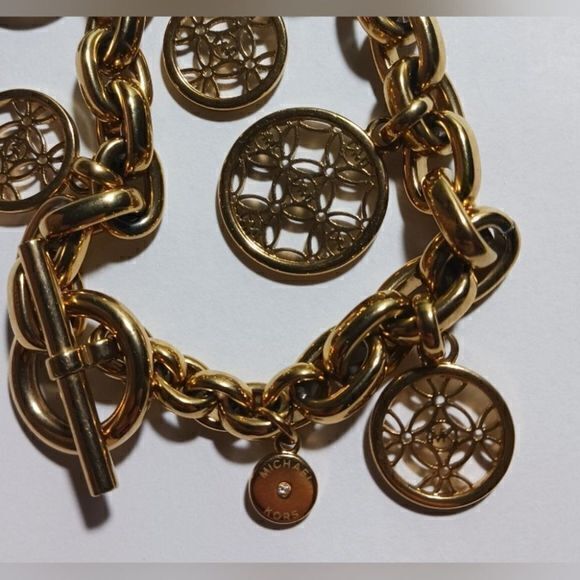 Michael Kors Heritage Charm Bracelet - Picture 7 of 7